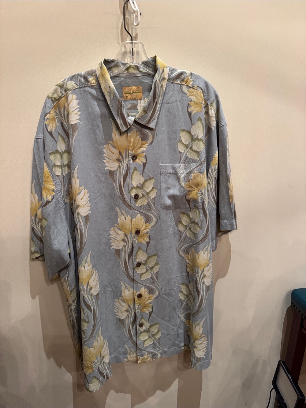 Tommy Bahama Light Blue Floral Short-Sleeve Button-Down